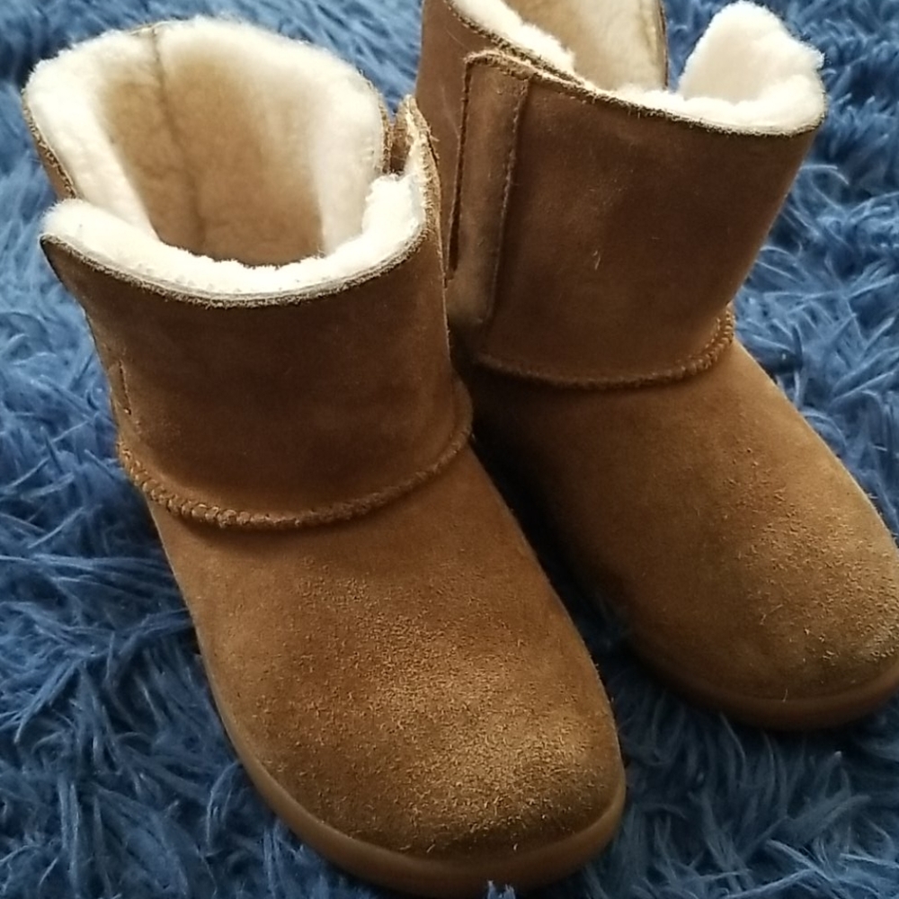 UGGs